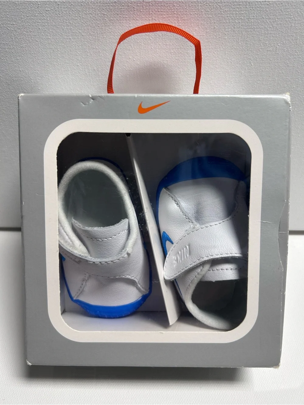 Nike Waffle Swoosh 1 Crib Shoes White and royal blue 2C 0-3 months Baby Shoes